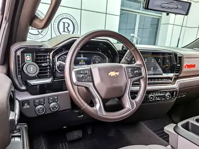 صورة 9 لـ 2025 Chevrolet SILVERADO 1500
