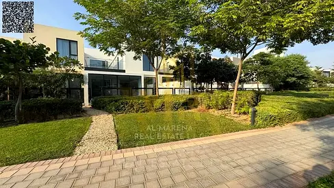 A villa with all electricity, water and air conditioning fees included, on the main street, ready to move in, in the most prestigious areas of Ajman.