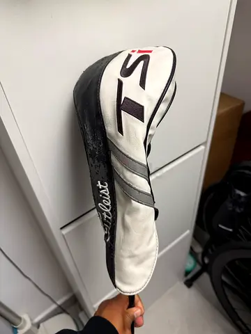 Titleist TSi3 Driver Tensei 1k Black stiff flex