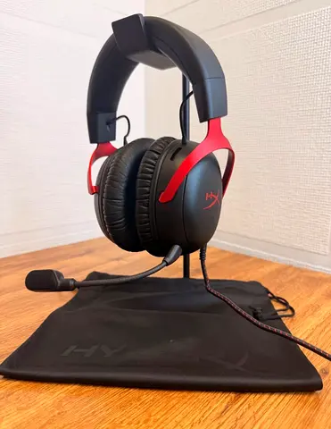 HyperX Cloud III Wired Gaming Headset – Like New + Full Box  Accessories