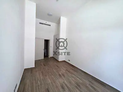 Spacious 1 BR |Prime location|Unfurnished
