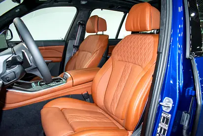 صورة 10 لـ 2026 BMW X5