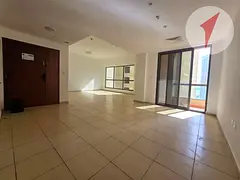 Vacant Now | Spacious Unit | Beach Access
