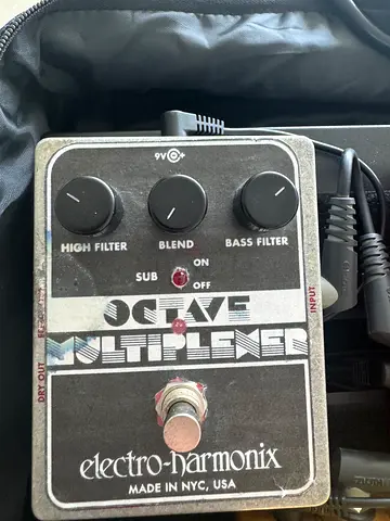 Electro-Harmonix Octave Multiplemer copy