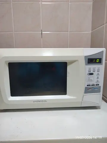 Used countertop microwave oven - Daewoo, good working condition