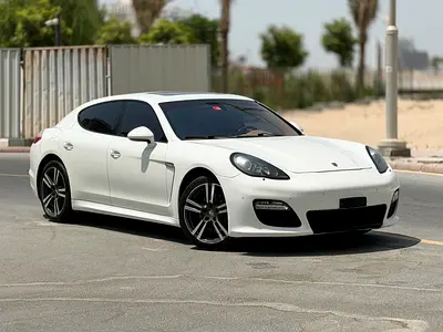 2013 Porsche PANAMERA — миниатюра 3