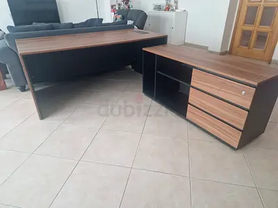 L-shaped Wooden Office Desk with Attached Drawer Unit — Excellent Condition