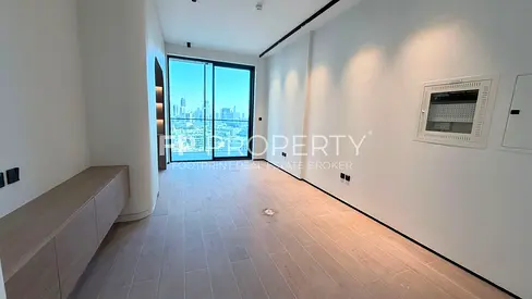 Modern Studio | Premium Quality | Spacious Unit