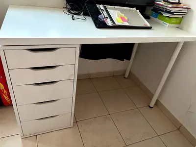 White desk with 5-drawer pedestal - good condition, ikea table
