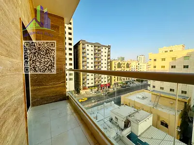 غرفه وصاله مفروش اول ساكن بموقع مميز جدا -شارع الشيخ خليفه بجوار السفير مول -