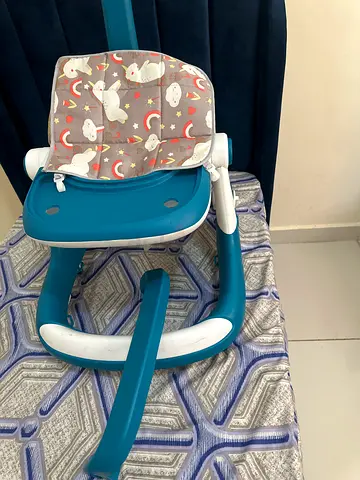 Lightweight Baby Walker with Adjustable Handle and Music Tray (6 months+)