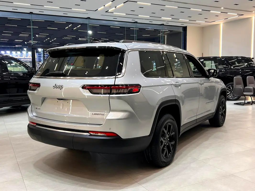 Jeep Grand Cherokee L 2023