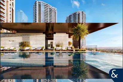 Luxury Living l Skyline Views l Spacious