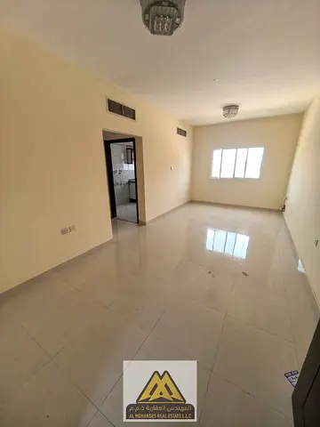 Luxury apartment / High-end finishes / Balcony / Central air conditioning / Spacious area / Free ma