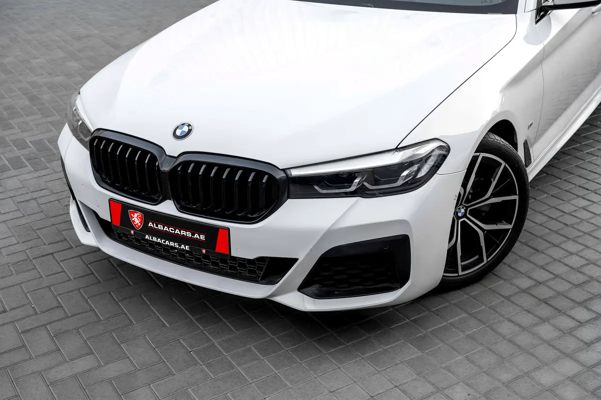 BMW 5-Series 2023