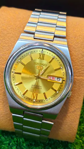 Vintage Seiko 5 Automatic Mens Watch - Gold Dial, Stainless Steel Bracelet(Used)NO BOX NO PAPER