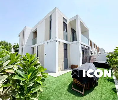Fully Furnished | Coner Unit | 4 beds+ maid room