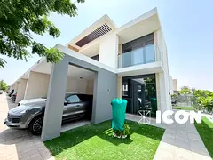 Fully Furnished | Coner Unit | 4 beds+ maid room
