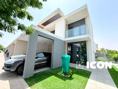 Fully Furnished | Coner Unit | 4 beds+ maid room