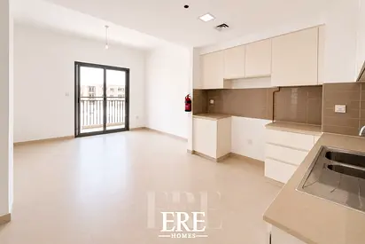 2BR | Community View | 4 Cheques | Town Square