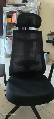Ergonomic Mesh Office Chair with Headrest - Good Condition