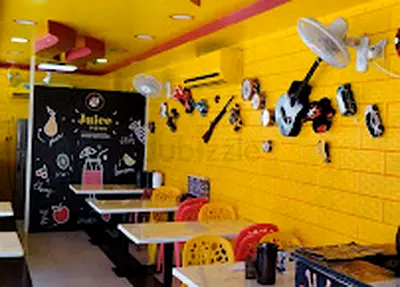 Running Restaurant for  urgent sale in Musaffah 43