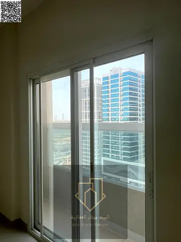 🏡 للإيجار السنوي في عجمان – النعيمية 1 🏡 📍 موقع مميز بالقرب من جسر غلفا ✨ شقة غرفتين وصالة بمساحة ممتازة