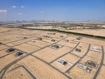 Corner Plot | Prime Location | Free Hold