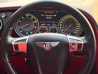 2014 Bentley FLYING SPUR — миниатюра 9