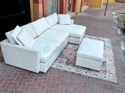 Cratebarrel lounge deep L shape sofa without footstool