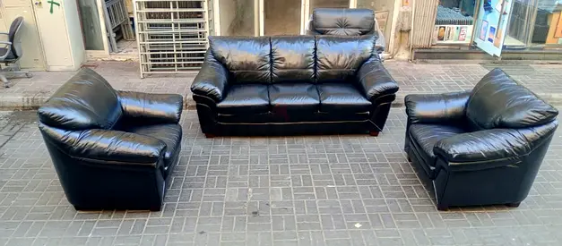 Black Leather 3-Seater Sofa with 2 Armchairs - Good Condition