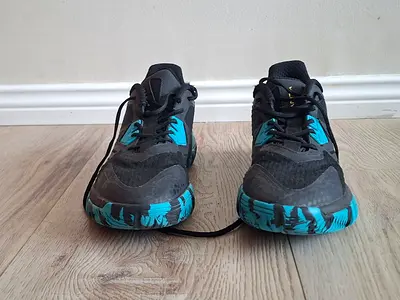 Used mens athletic sneakers - black with teal accents, size EUR 37