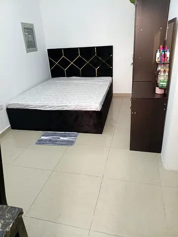 Room for family or working couples