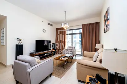 Chiller Free | Closed Kitchen | Near to Metro