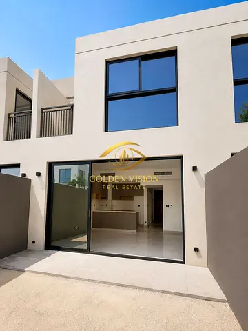 Prime Location 2-Bedroom Townhouse for Sale | Ready to Move In.