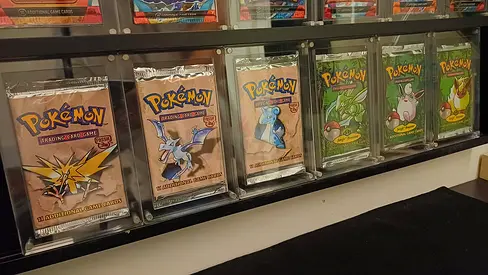 Sealed Pokémon Booster packs Fossil Jungle Vintage-style art