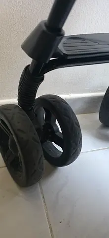 Lightweight baby stroller/scooter front wheel assembly - good condition