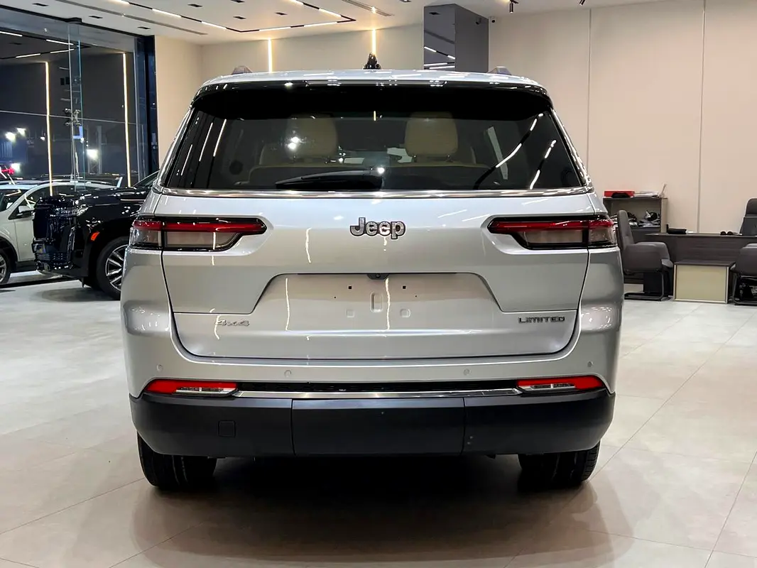 Jeep Grand Cherokee L 2023