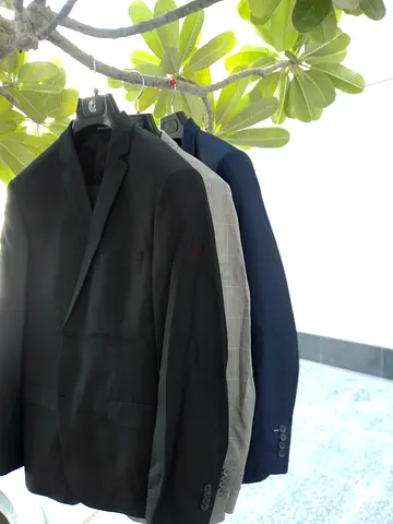 Four men’s suit jackets/blazers – black, grey check, navy, brour men suit with trousers size 34 wais
