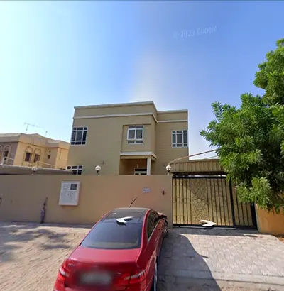 للبيع | فيلا فاخرة وواسعة في ضاحية واسط – الشارقة  فرصة استثنائية لامتلاك فيلا مميزة في ضاحية واسط – الشارقة، إحدى أرقى المناطق السكنية، بموقع استراتي