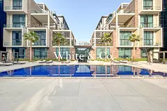 Vacant | Unique Development | Bright Unit