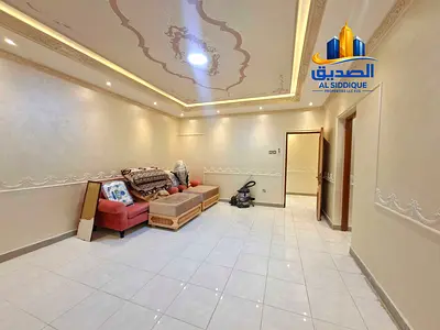 Spacious Near Kuwaiti hospital 5 BHK Villa Split ac Parking space just 70k