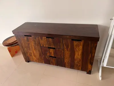 FULL WOODEN DRAWER/SIDEBOARD