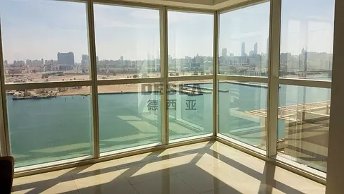 Canal View | Distinctive Layout | Luxury High-End Appliances