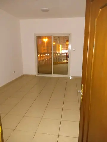 **For Rent – Apartment in Al Rolla**