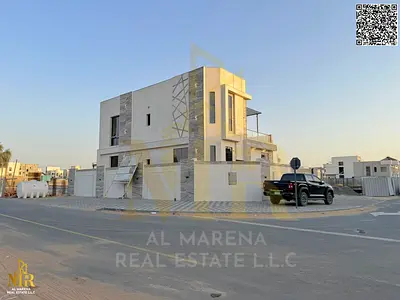 Corner villa directly from owner, fees & ownership incl.