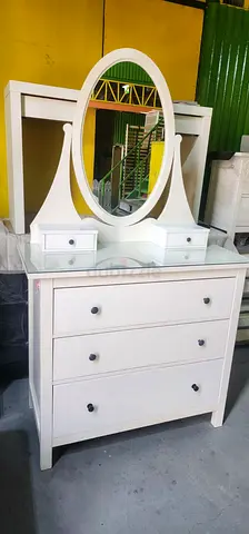 Ikea dresser with mirror available in perfect condition