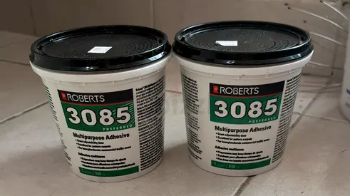 Pair of Roberts 3085 Multipurpose Adhesive 350g tubs 1+1 quarts