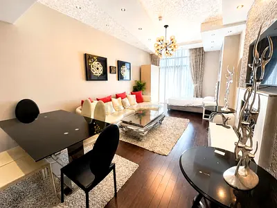 0% Commission, Marina Luxury private bedroom with balcony , marina view, walking distance tram/metro