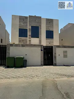 Luxury villa with 6 rooms and a roof for rent in Al Yasmin